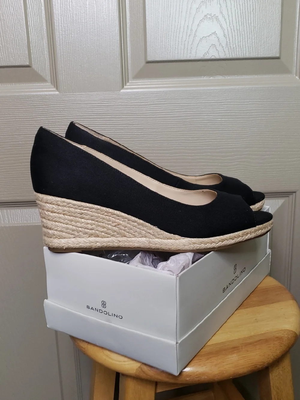 NEW In Box Bandolino Black Espadrille Peep-Toe Wedge Sandals Size 10